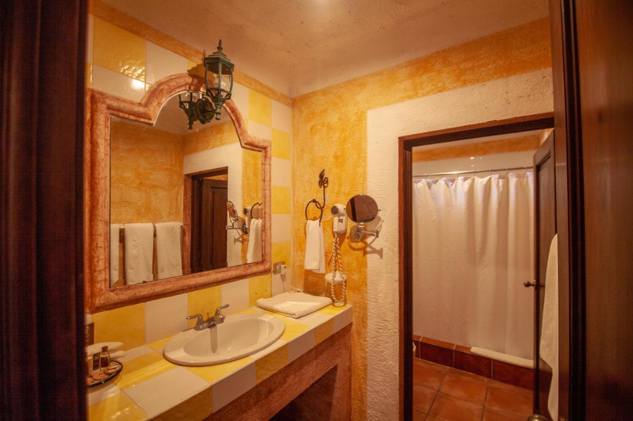 Hotel Palacio De Dona Beatriz Antigua Exteriör bild